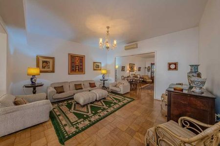 Apartamento à venda com 311m², 4 quartos e 1 vaga