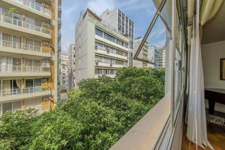Apartamento à venda com 311m², 4 quartos e 1 vaga