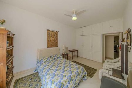 Apartamento à venda com 311m², 4 quartos e 1 vaga