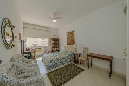 Apartamento à venda com 311m², 4 quartos e 1 vaga