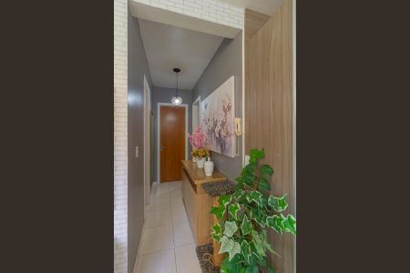 Casa de condomínio à venda com 112m², 2 quartos e 2 vagasCorredor