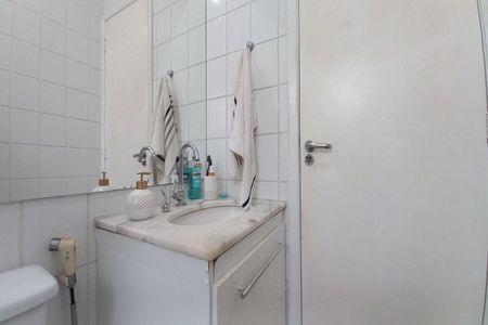 Apartamento à venda com 50m², 2 quartos e 1 vaga Apartamento à venda com 50m², 2 quartos e 1 vagaBanheiro