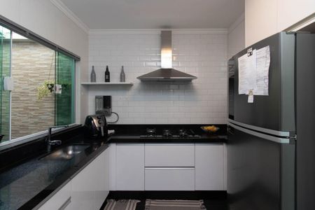 Casa de condomínio à venda com 120m², 3 quartos e 2 vagas Casa de condomínio à venda com 120m², 3 quartos e 2 vagasCozinha