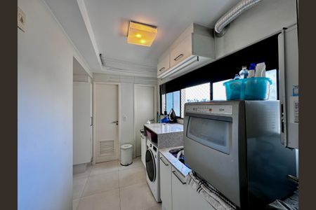 Apartamento à venda com 140m², 3 quartos e 3 vagas Apartamento à venda com 140m², 3 quartos e 3 vagasÁrea de Serviço
