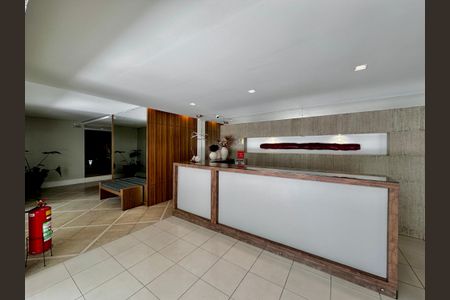 Apartamento à venda com 140m², 3 quartos e 3 vagas Apartamento à venda com 140m², 3 quartos e 3 vagasHall Social Bloco