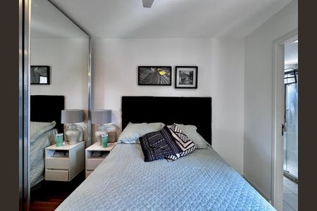 Apartamento à venda com 140m², 3 quartos e 3 vagas Apartamento à venda com 140m², 3 quartos e 3 vagasSuíte 1