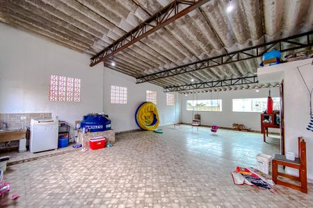 Casa à venda com 400m², 8 quartos e 6 vagasSalão