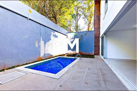Casa à venda com 370m², 3 quartos e 2 vagas