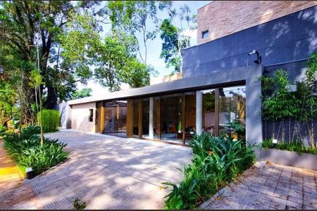 Casa à venda com 370m², 3 quartos e 2 vagas