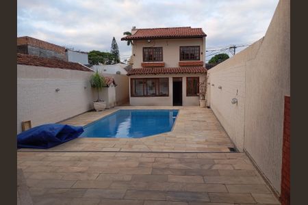 Casa para alugar com 500m², 5 quartos e 2 vagas Casa para alugar com 500m², 5 quartos e 2 vagasÁrea externa