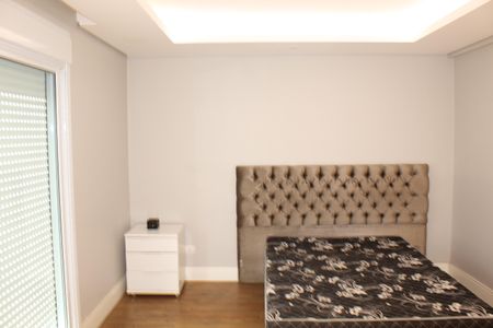 Casa de condomínio para alugar com 1000m², 4 quartos e 6 vagasSuíte 3