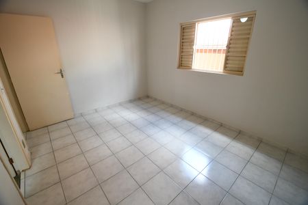 Casa à venda com 253m², 3 quartos e 3 vagasQuarto 3 - Suíte
