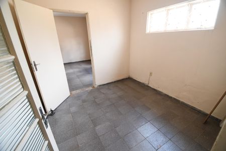 Casa à venda com 253m², 3 quartos e 3 vagasSala 1 - Fundos