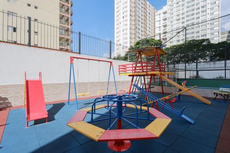 Apartamento à venda com 97m², 3 quartos e 2 vagas Apartamento à venda com 97m², 3 quartos e 2 vagasÁrea comum - Playground