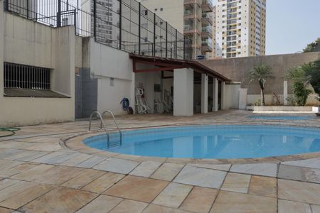 Apartamento à venda com 97m², 3 quartos e 2 vagas Apartamento à venda com 97m², 3 quartos e 2 vagasÁrea comum - Piscina