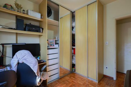 Apartamento à venda com 97m², 3 quartos e 2 vagas Apartamento à venda com 97m², 3 quartos e 2 vagasQuarto 1