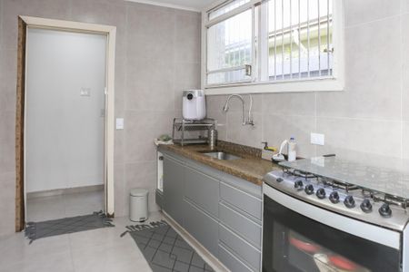 Casa à venda com 342m², 4 quartos e 8 vagasCozinha