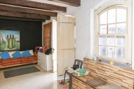 Casa à venda com 342m², 4 quartos e 8 vagasSalão