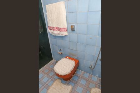 Casa à venda com 342m², 4 quartos e 8 vagasBanheiro da Suíte