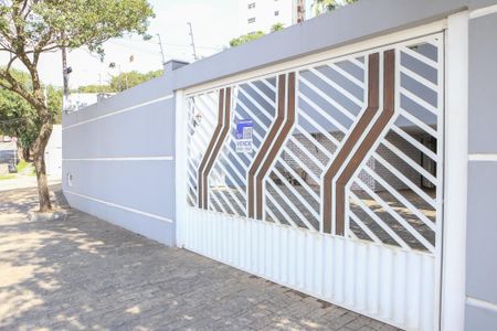 Casa à venda com 342m², 4 quartos e 8 vagasFachada
