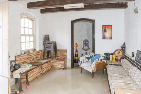 Casa à venda com 342m², 4 quartos e 8 vagasSalão