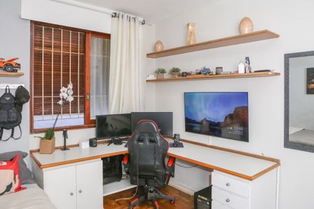 Casa à venda com 342m², 4 quartos e 8 vagasQuarto 3