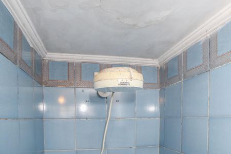 Casa à venda com 342m², 4 quartos e 8 vagasBanheiro da Suíte