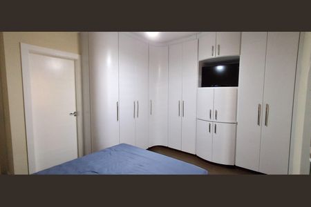 Apartamento à venda com 130m², 3 quartos e 3 vagas Apartamento à venda com 130m², 3 quartos e 3 vagasSuíte 3
