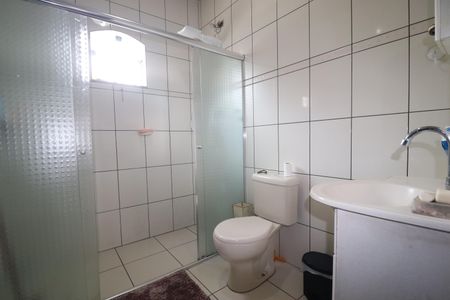 Casa à venda com 200m², 4 quartos e 3 vagasBanheiro 1