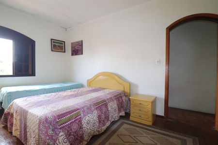 Casa à venda com 200m², 4 quartos e 3 vagasQuarto 1