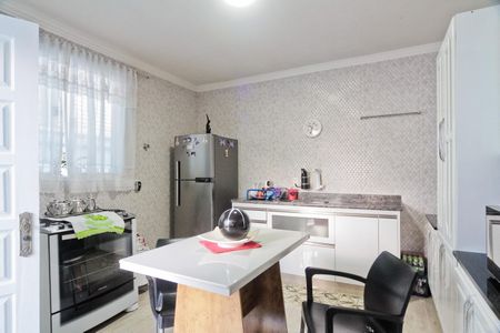 Casa à venda com 336m², 4 quartos e 3 vagas Casa à venda com 336m², 4 quartos e 3 vagasCozinha