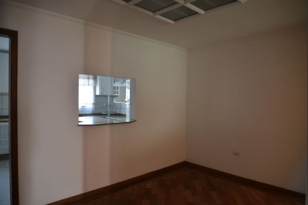 Casa à venda com 236m², 3 quartos e 6 vagasSala