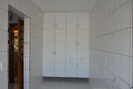 Casa à venda com 236m², 3 quartos e 6 vagasÁrea de Serviço