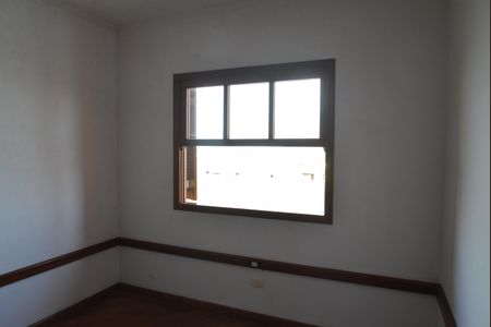 Casa à venda com 236m², 3 quartos e 6 vagasQuarto 2