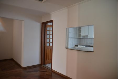 Casa à venda com 236m², 3 quartos e 6 vagasSala