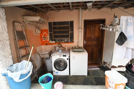 Casa à venda com 120m², 4 quartos e 2 vagasÁrea de Serviço