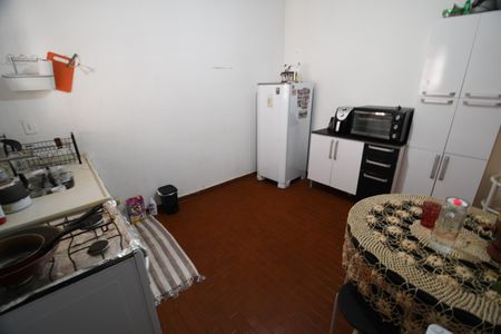 Casa à venda com 120m², 4 quartos e 2 vagasEdícula - Cozinha