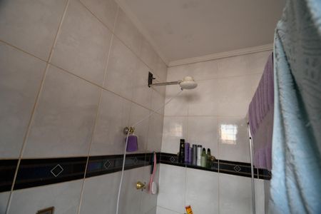 Casa à venda com 120m², 4 quartos e 2 vagasBanheiro 1