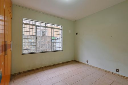 Casa à venda com 208m², 3 quartos e 2 vagasQuarto 2