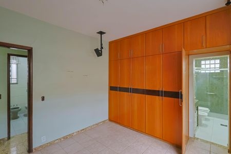 Casa à venda com 208m², 3 quartos e 2 vagasQuarto 3 - Suíte