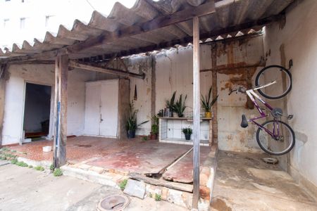 Casa à venda com 250m², 3 quartos e 2 vagas Casa à venda com 250m², 3 quartos e 2 vagasÁrea comum