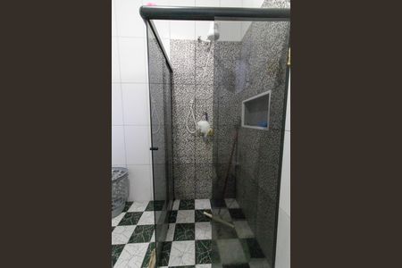 Casa à venda com 250m², 3 quartos e 2 vagas Casa à venda com 250m², 3 quartos e 2 vagasBanheiro