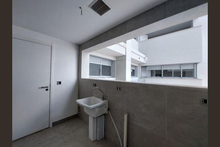 Apartamento à venda com 121m², 3 quartos e 2 vagas Apartamento à venda com 121m², 3 quartos e 2 vagasÁrea de Serviço