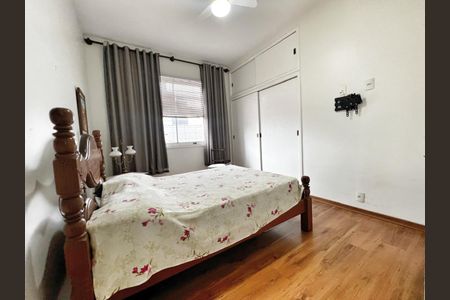 Casa à venda com 503m², 4 quartos e 3 vagas Casa à venda com 503m², 4 quartos e 3 vagasSuíte 1