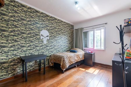 Casa à venda com 390m², 5 quartos e 4 vagas Casa à venda com 390m², 5 quartos e 4 vagasQuarto 1