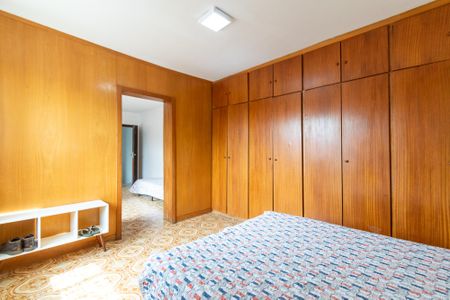 Casa à venda com 390m², 5 quartos e 4 vagas Casa à venda com 390m², 5 quartos e 4 vagasSuíte 2 Suíte da Edicula