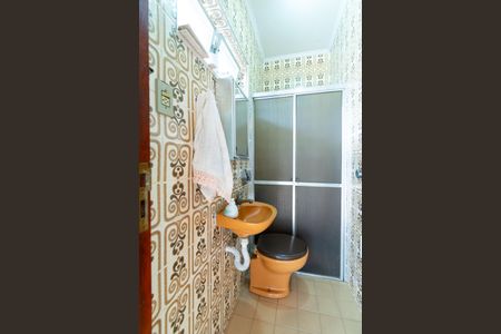 Casa à venda com 390m², 5 quartos e 4 vagas Casa à venda com 390m², 5 quartos e 4 vagasBanheiro de serviço