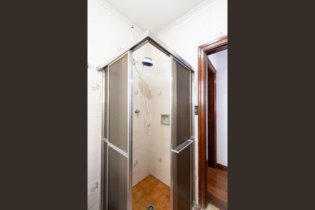 Casa à venda com 390m², 5 quartos e 4 vagas Casa à venda com 390m², 5 quartos e 4 vagasBanheiro Social