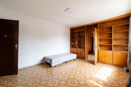 Casa à venda com 390m², 5 quartos e 4 vagas Casa à venda com 390m², 5 quartos e 4 vagasSuíte da Edicula