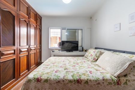 Casa à venda com 390m², 5 quartos e 4 vagas Casa à venda com 390m², 5 quartos e 4 vagasSuíte